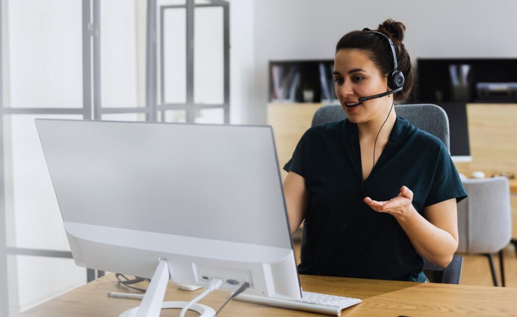 Why the World Needs Virtual Assistant Services of Filipinos?